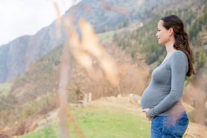 Adoption Services in Wyoming helping pregnant woman